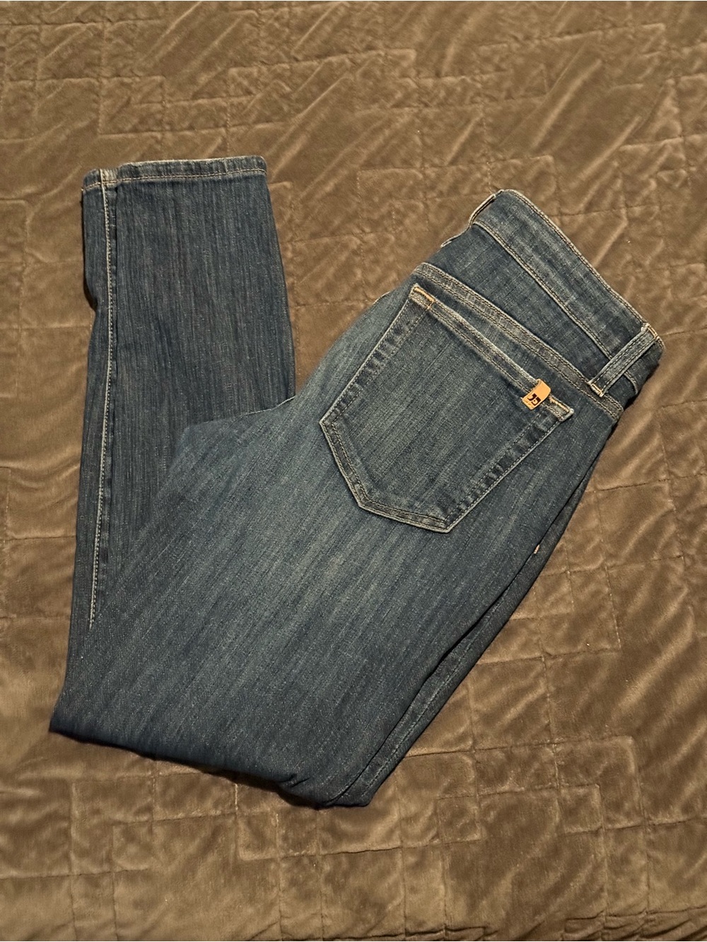 Joe's Jeans "Icon" Ankle Skinny in Medium Blue size 26